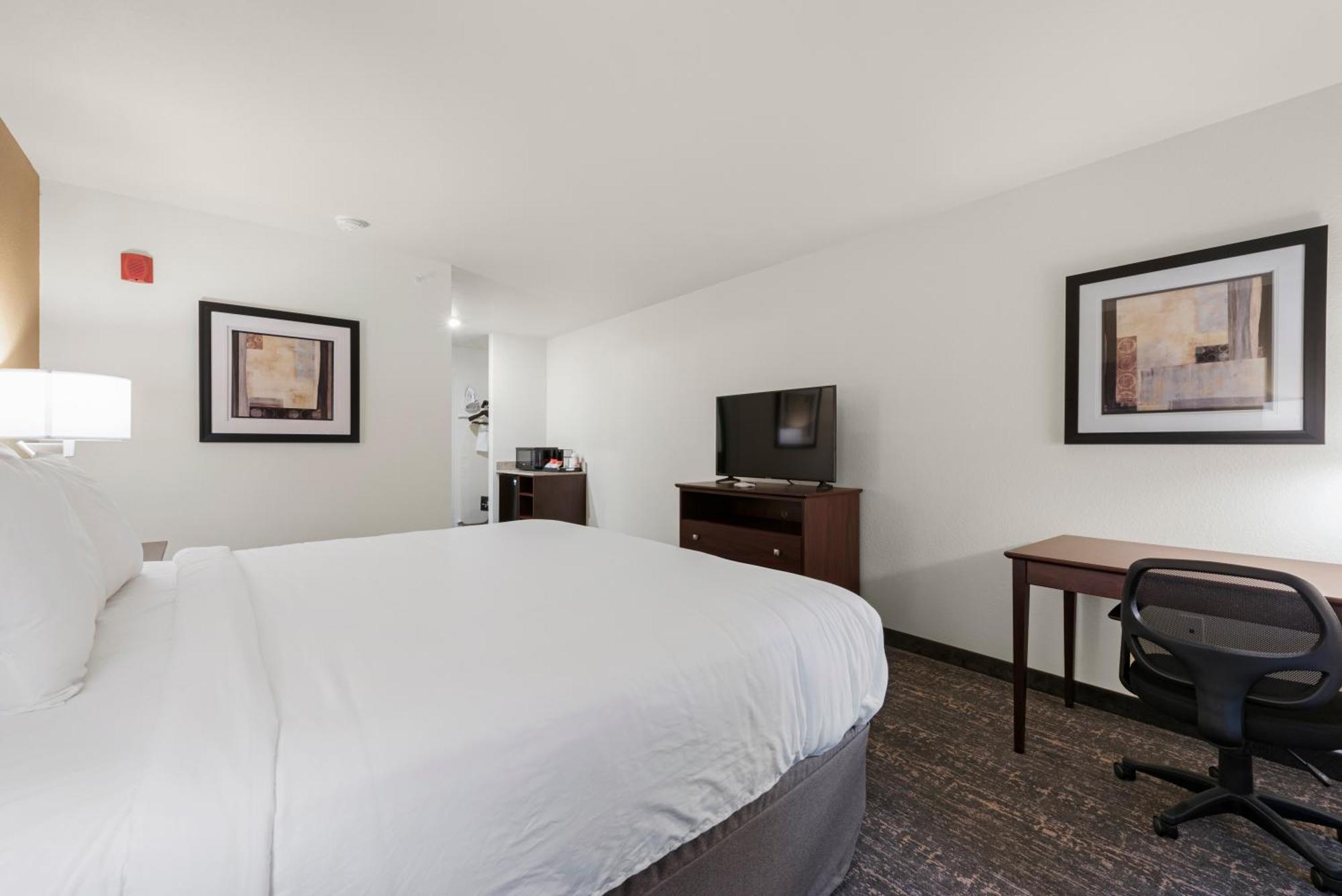 Cobblestone Hotel & Suites - Bellefontaine Dış mekan fotoğraf