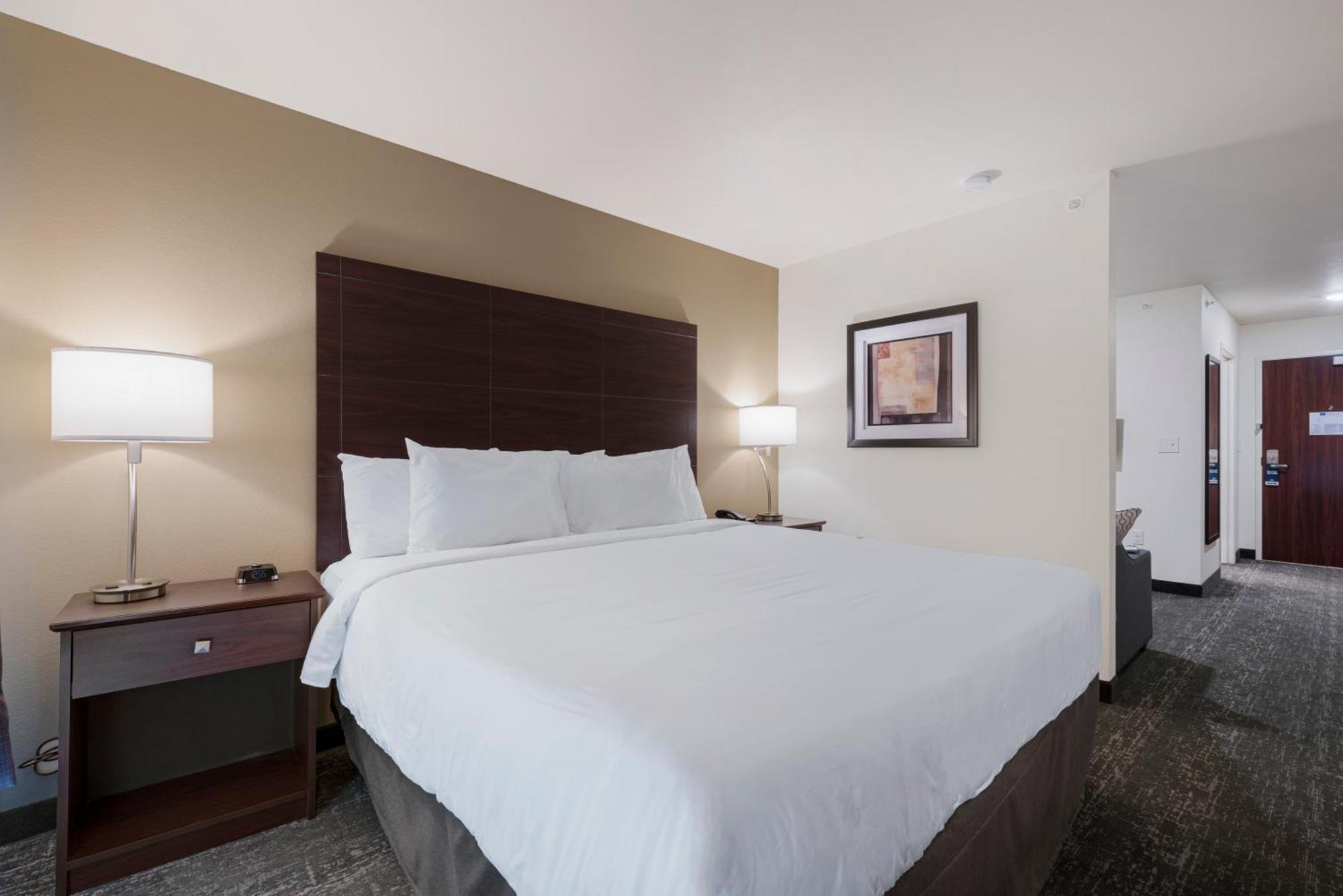 Cobblestone Hotel & Suites - Bellefontaine Dış mekan fotoğraf