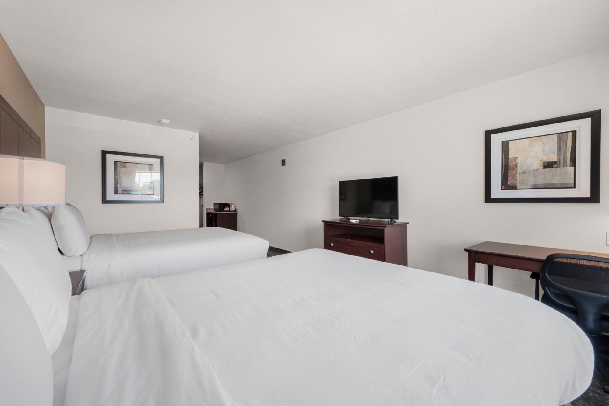 Cobblestone Hotel & Suites - Bellefontaine Dış mekan fotoğraf